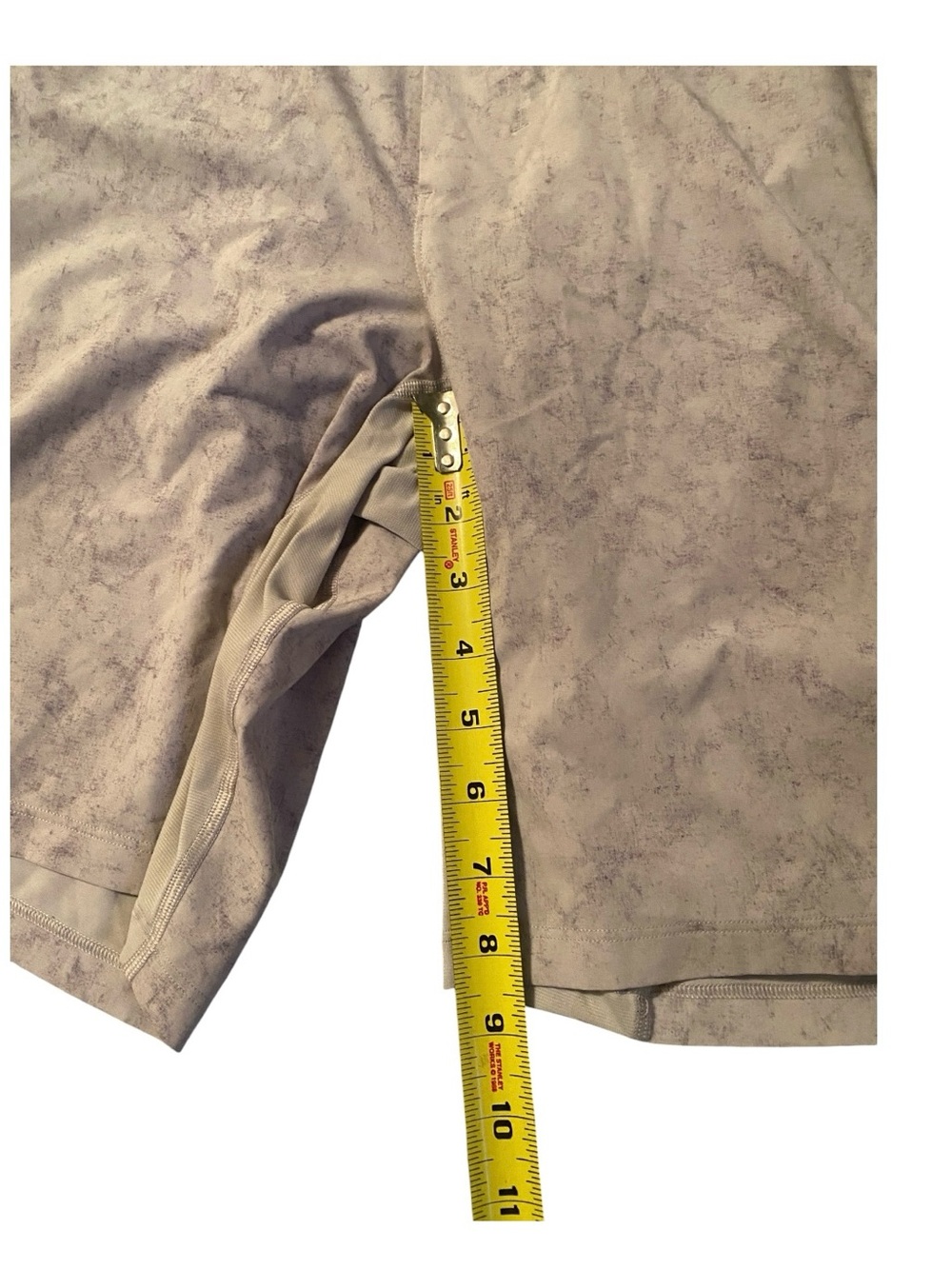 Lululemon Men's Athletic Performance Shorts in Gray Marble, Elastic Waist - Picture 7 of 7